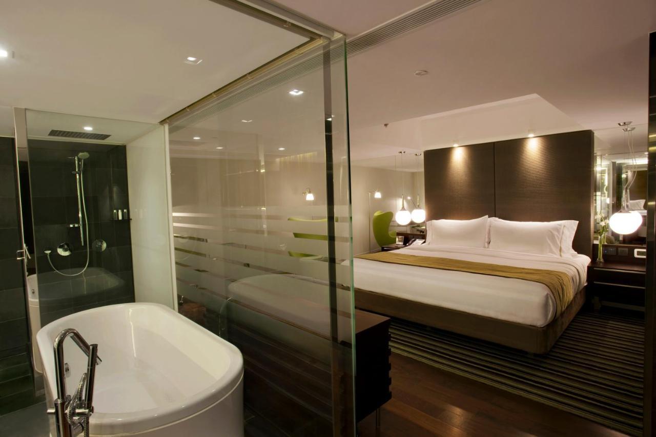 Hotel The Mira 5*
